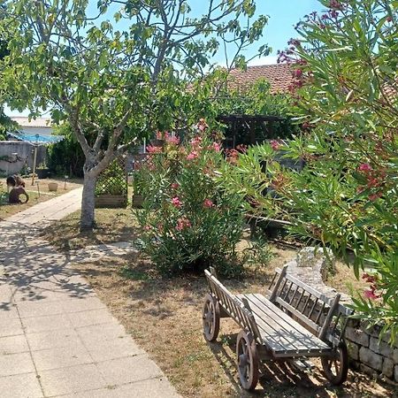 Le Clos Do Re Sainte-Marie-de-Ré Εξωτερικό φωτογραφία